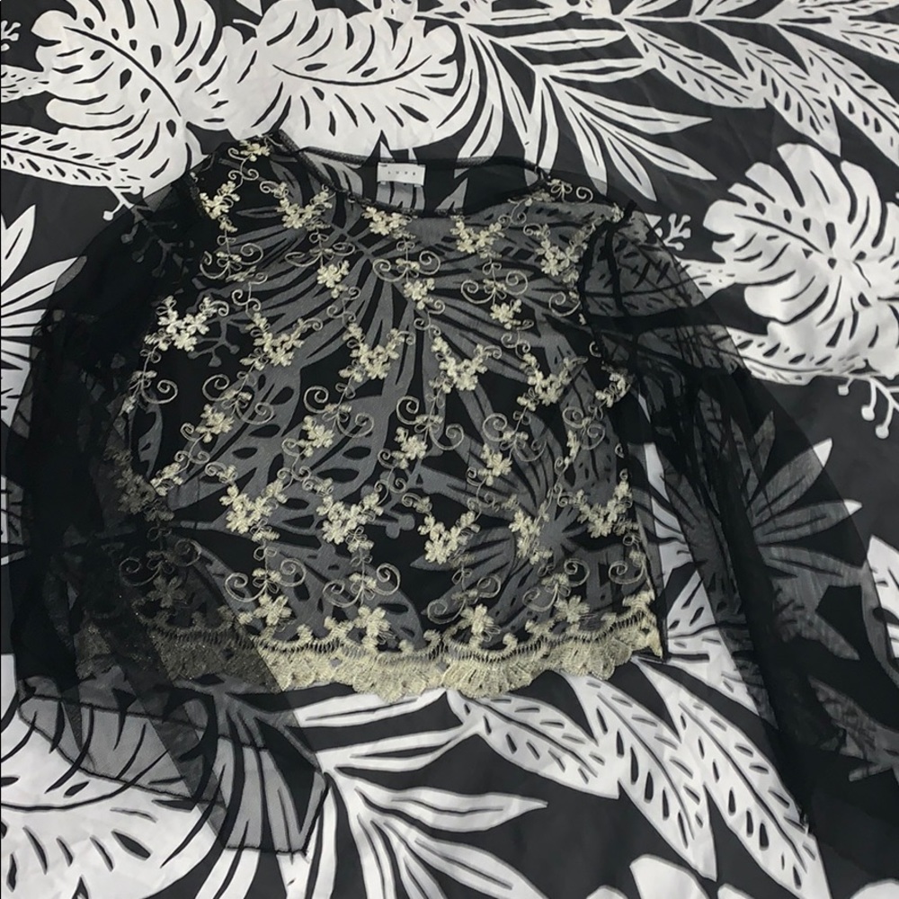 Luxe shear black top